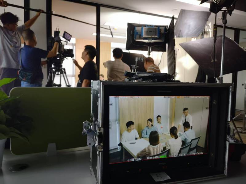 永定区TVC拍摄公司：科技产品视觉化大师，诠释未来感与功能美学