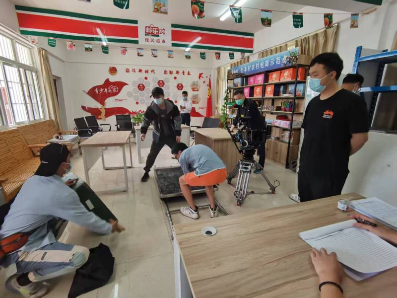 追星女孩心理学分析报告：永定区广告片拍摄公司揭秘饭圈应援式传播逻辑